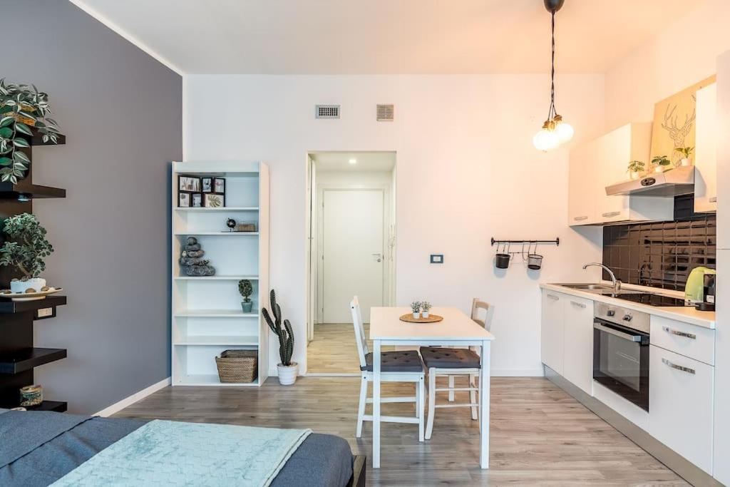 2 Minutes From Station-exclusive Open Space Appartement *